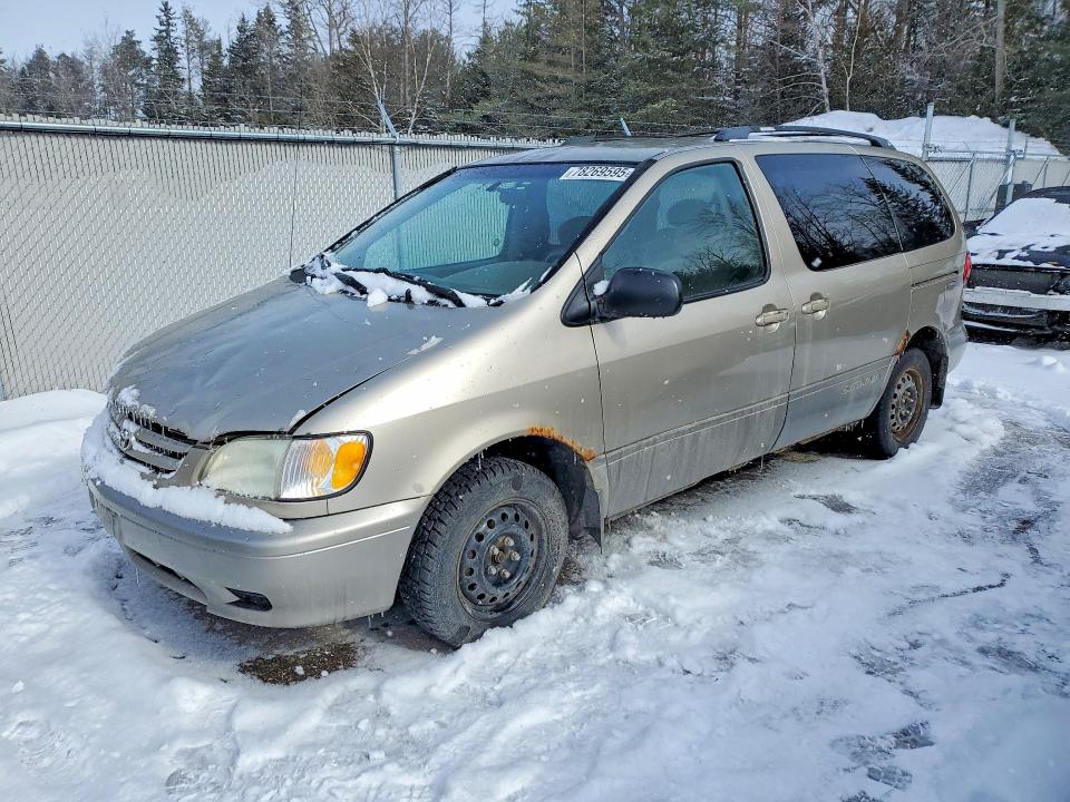 TOYOTA SIENNA 2002 with VIN 4T3ZF13C52U429778 - Photo from auction