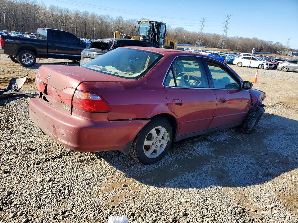 Photo 3 from auction – 2001 HONDA ACCORD with VIN JHMCG5670YC024138
