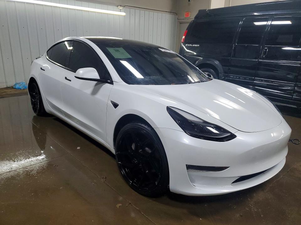 Photo 4 from auction – 2023 TESLA MODEL 3 with VIN 5YJ3E1EA0PF429107