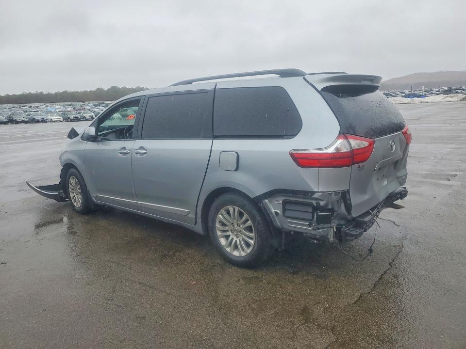 Photo 2 from auction – 2016 TOYOTA SIENNA with VIN 5TDYK3DC9GS735196