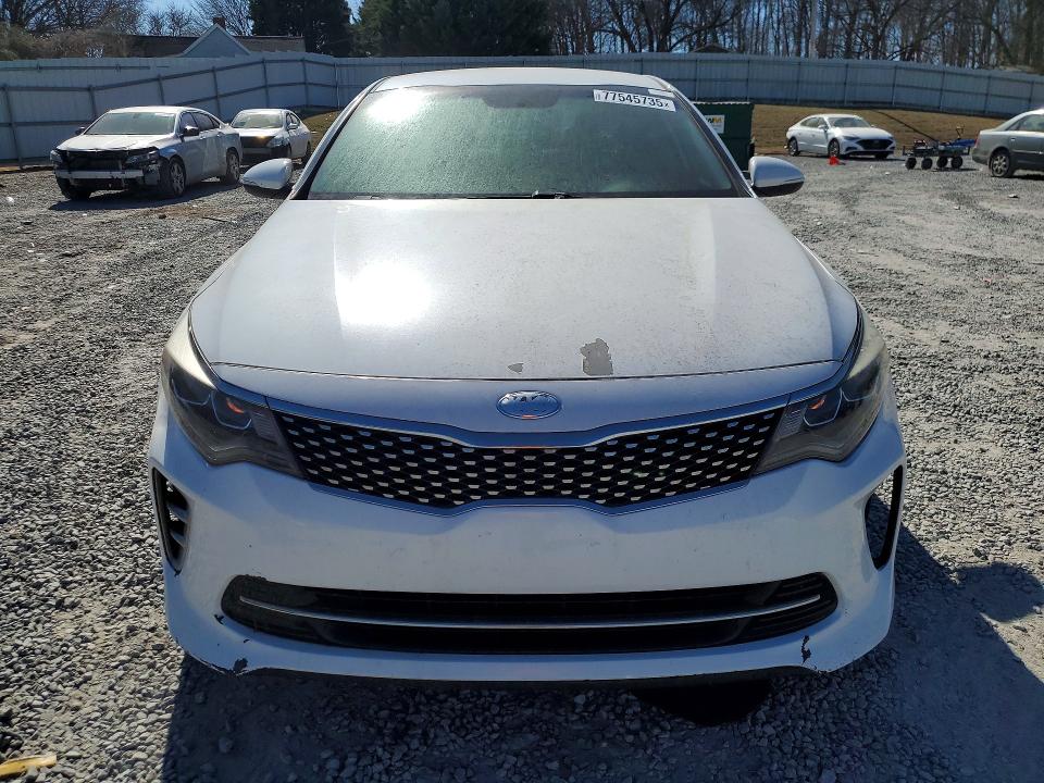 Photo 5 from auction – 2017 KIA OPTIMA with VIN 5XXGW4L24HG130486
