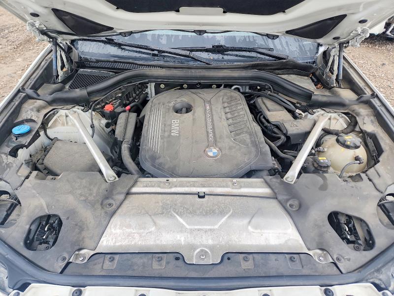 Photo 11 from auction – 2018 BMW X3 with VIN 5UXTS3C58J0Y94118