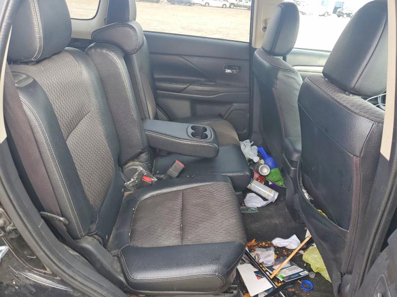 Photo 11 from auction – 2015 MITSUBISHI OUTLANDER with VIN JA4AD3A35FZ007950