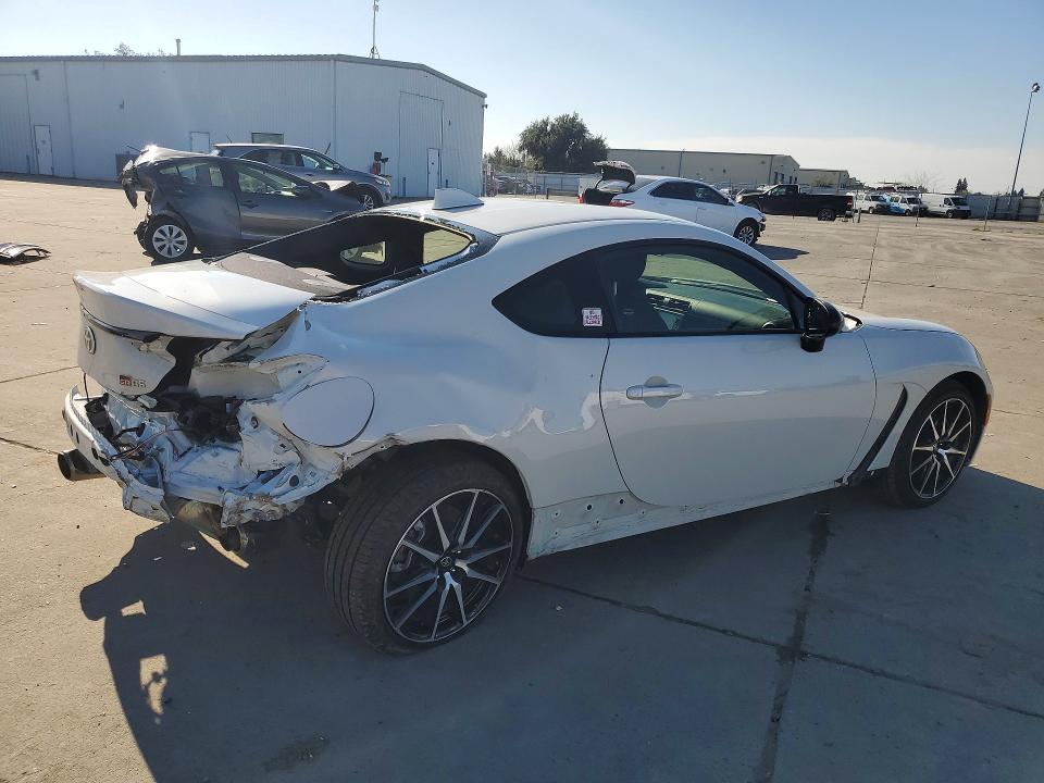 Photo 3 from auction – 2025 TOYOTA GR 86 with VIN JF1ZNBB1XS8750381