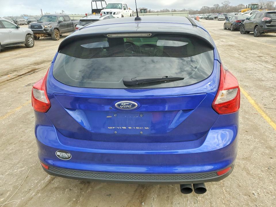 Photo 6 from auction – 2014 FORD FOCUS with VIN 1FADP3K25EL253999