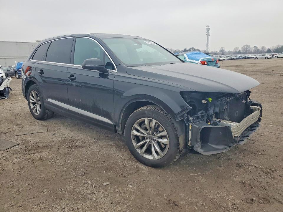 Photo 4 from auction – 2018 AUDI Q7 with VIN WA1LABF7XJD010176