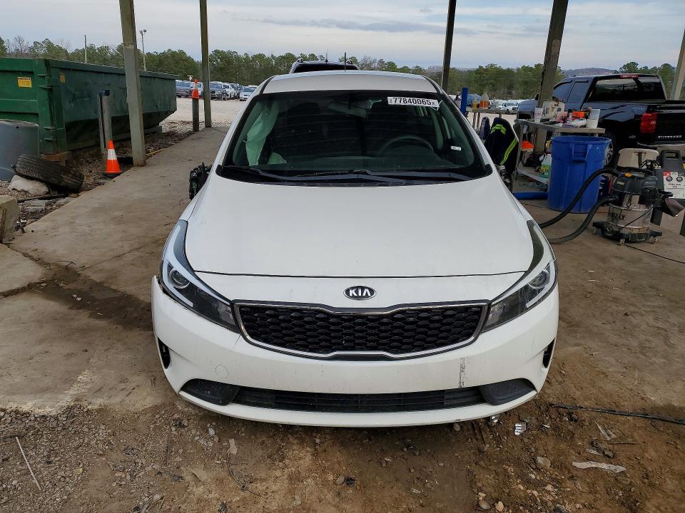 Photo 5 from auction – 2017 KIA FORTE with VIN KNAFK5A82H5725522