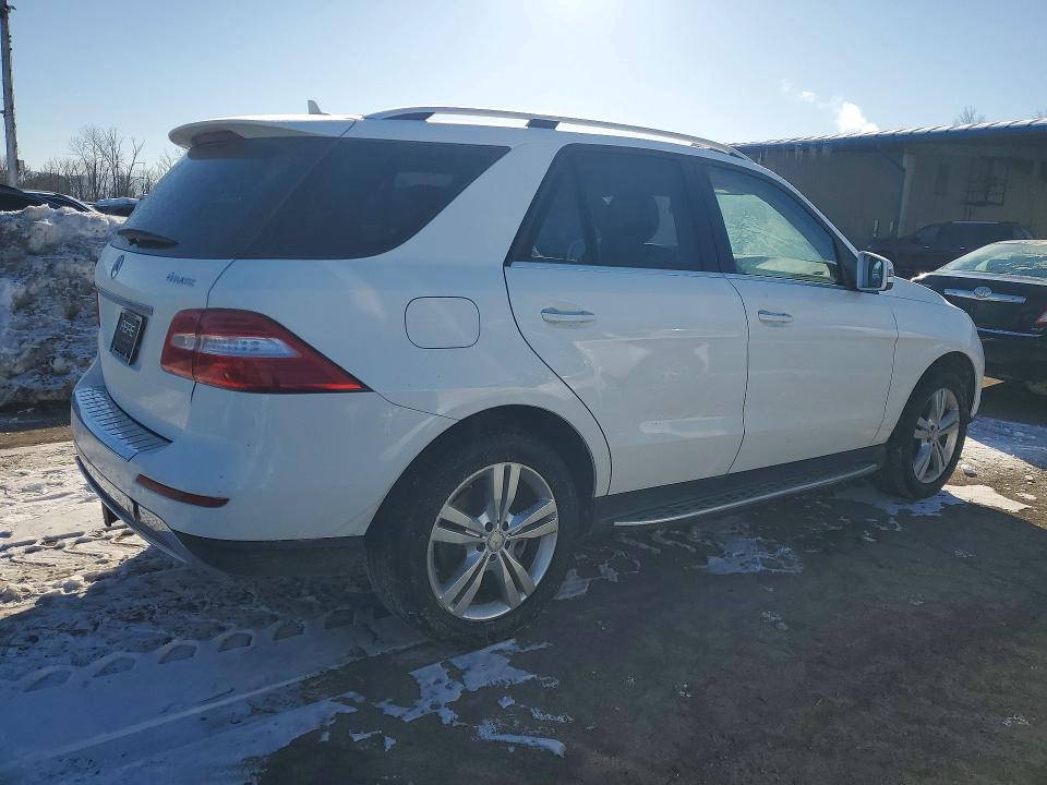 Photo 3 from auction – 2014 MERCEDES-BENZ ML with VIN 4JGDA5HB8EA394393