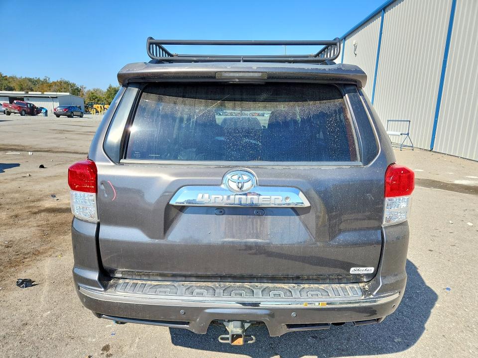 Photo 6 from auction – 2010 TOYOTA 4RUNNER SR with VIN JTEZU5JR3A5005490