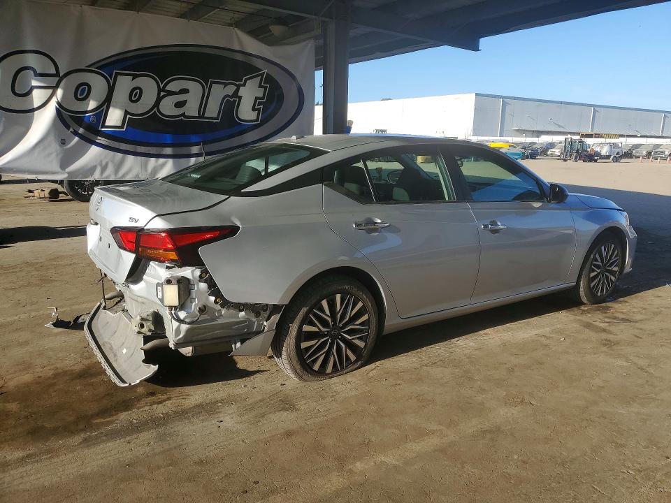 Photo 3 from auction – 2024 NISSAN ALTIMA SV with VIN 1N4BL4DV4RN410707