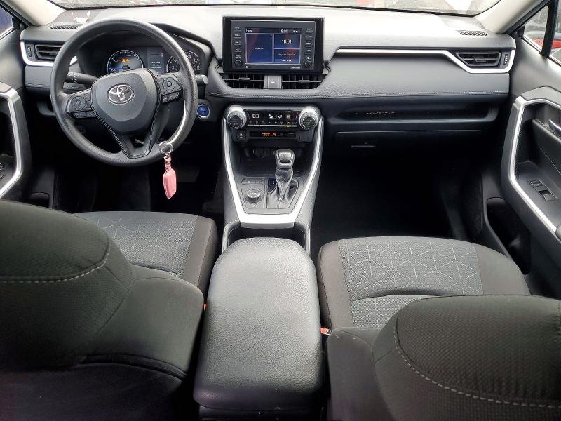 Photo 8 from auction – 2022 TOYOTA RAV4 XLE with VIN 4T3RWRFV0NU052650
