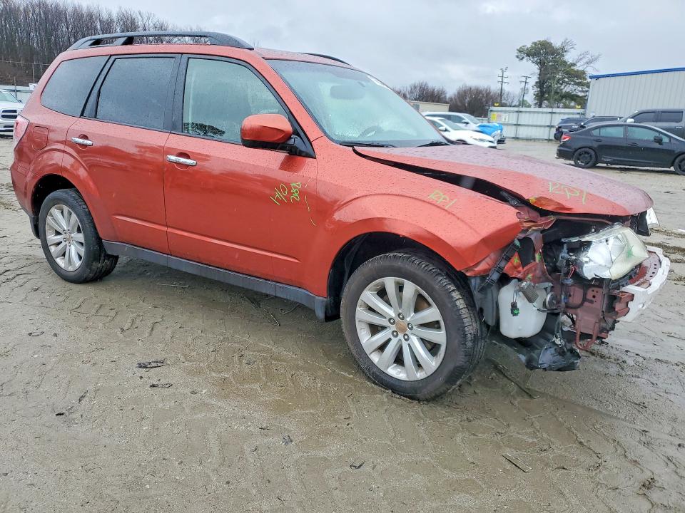 Photo 4 from auction – 2011 SUBARU FORESTER with VIN JF2SHBDC6BH770579