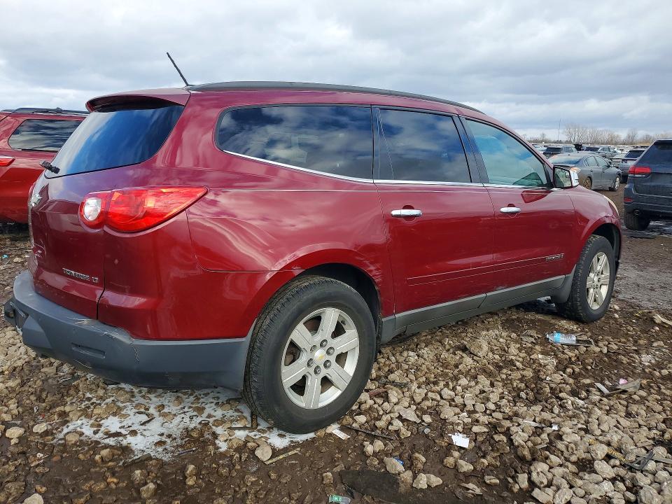 Photo 3 from auction – 2009 CHEVROLET TRAVERSE with VIN 1GNEV23D89S149010