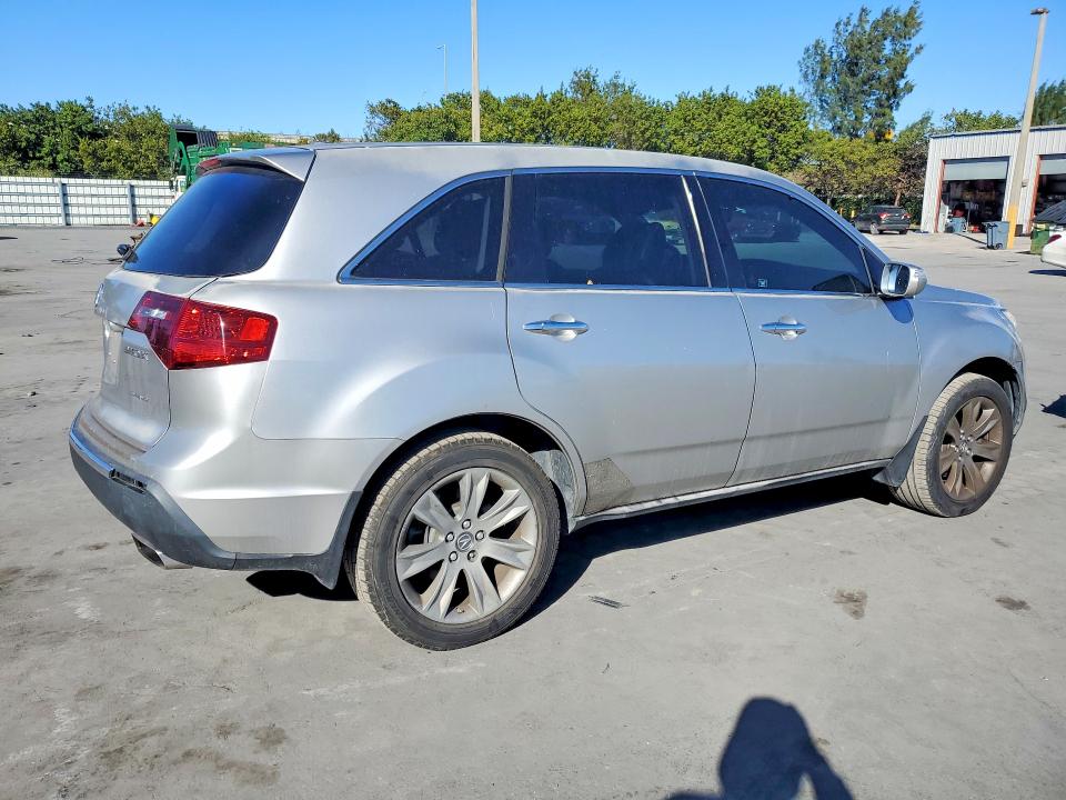 Photo 3 from auction – 2011 ACURA MDX ADVANC with VIN 2HNYD2H75BH518392