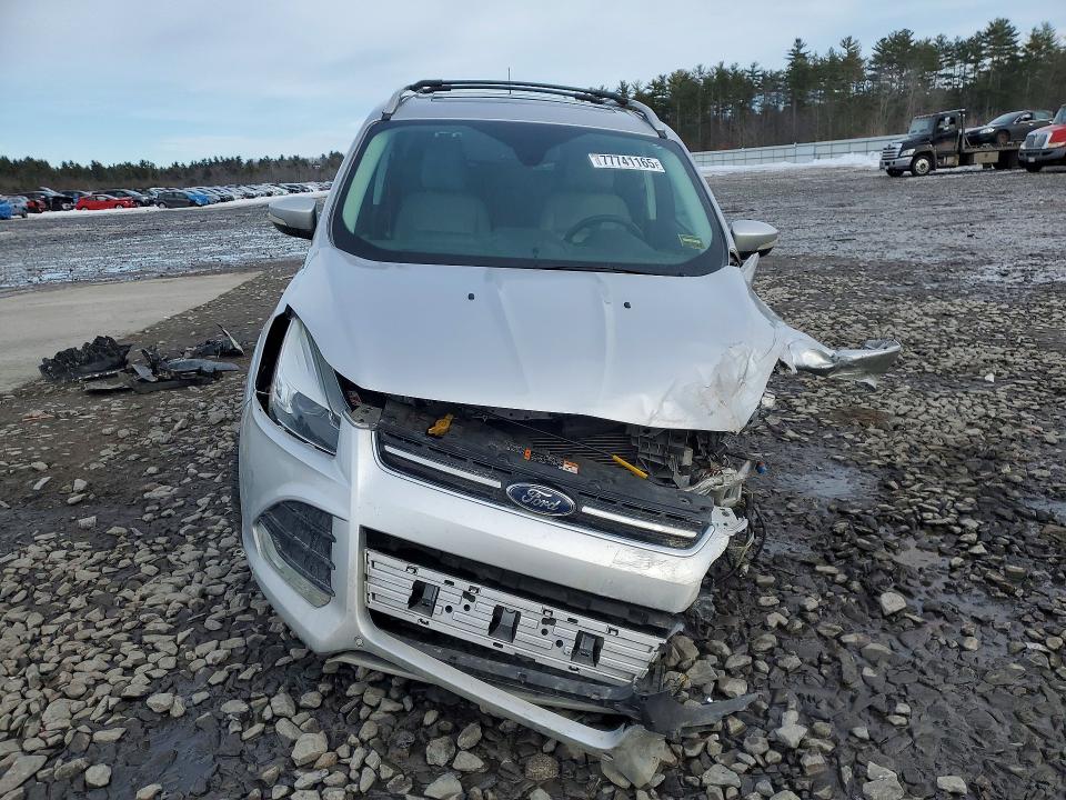 Photo 5 from auction – 2016 FORD ESCAPE with VIN 1FMCU9J96GUB04431