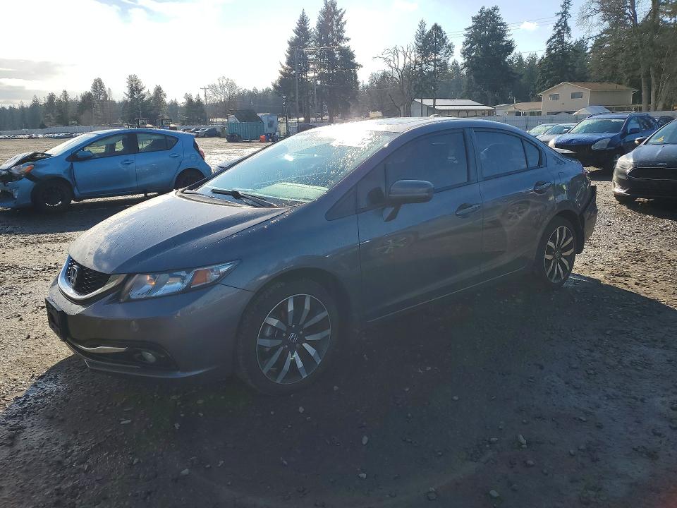 HONDA CIVIC 2015 مع رقم تعريف المركبة 2HGFB2F93FH537778 - صورة من المزاد