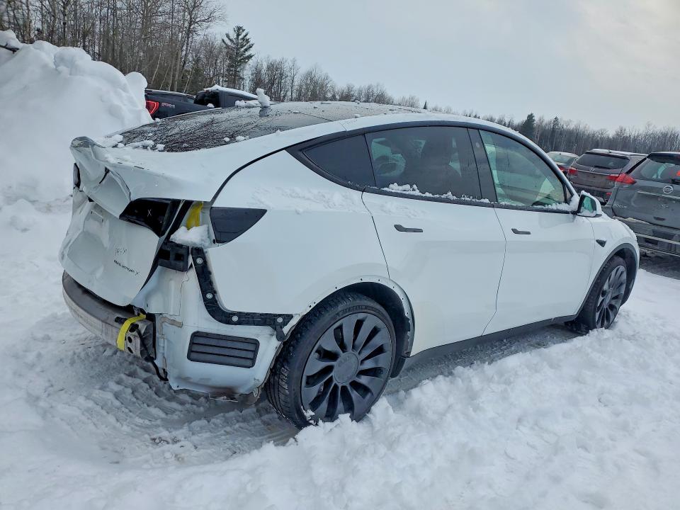 Photo 3 from auction – 2022 TESLA MODEL Y with VIN 7SAYGAEE0NF315367