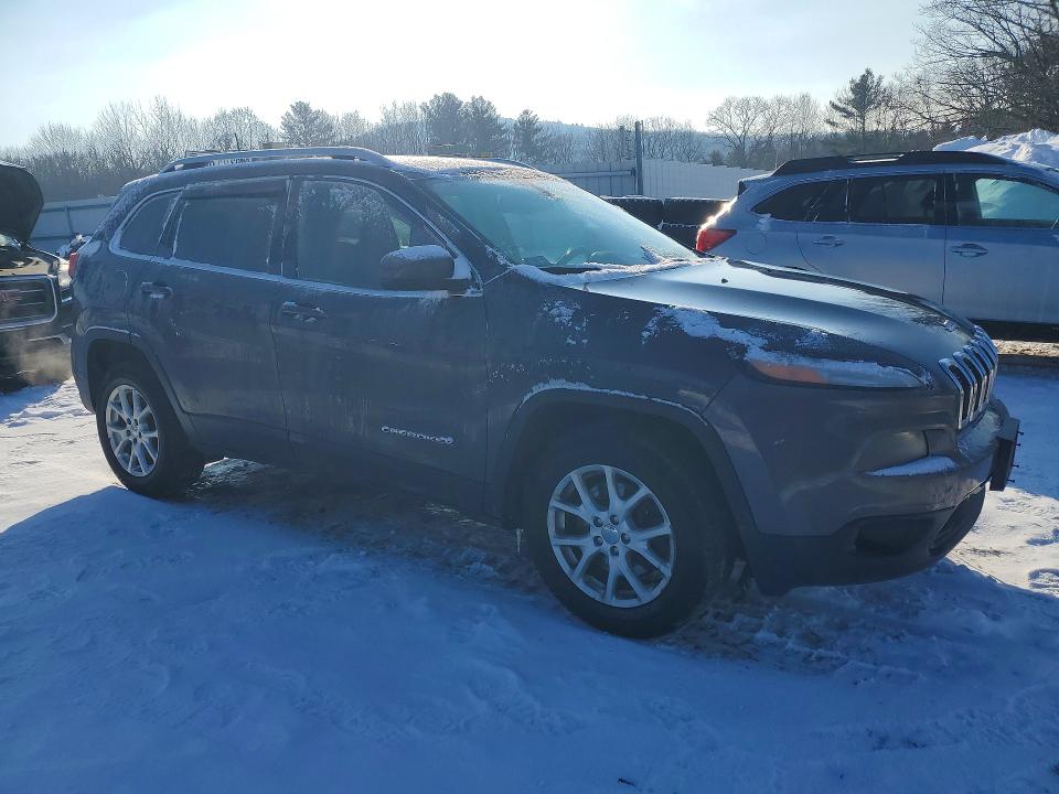 Photo 4 from auction – 2017 JEEP CHEROKEE with VIN 1C4PJMCS3HW666696