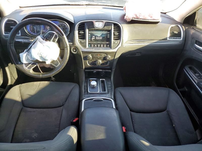 Photo 8 from auction – 2018 CHRYSLER 300 TOURIN with VIN 2C3CCARG2JH309223