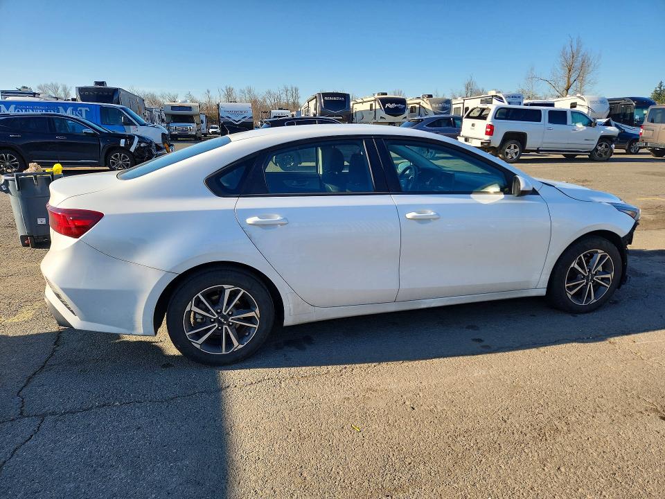 Photo 3 from auction – 2023 KIA FORTE with VIN 3KPF24AD0PE522318