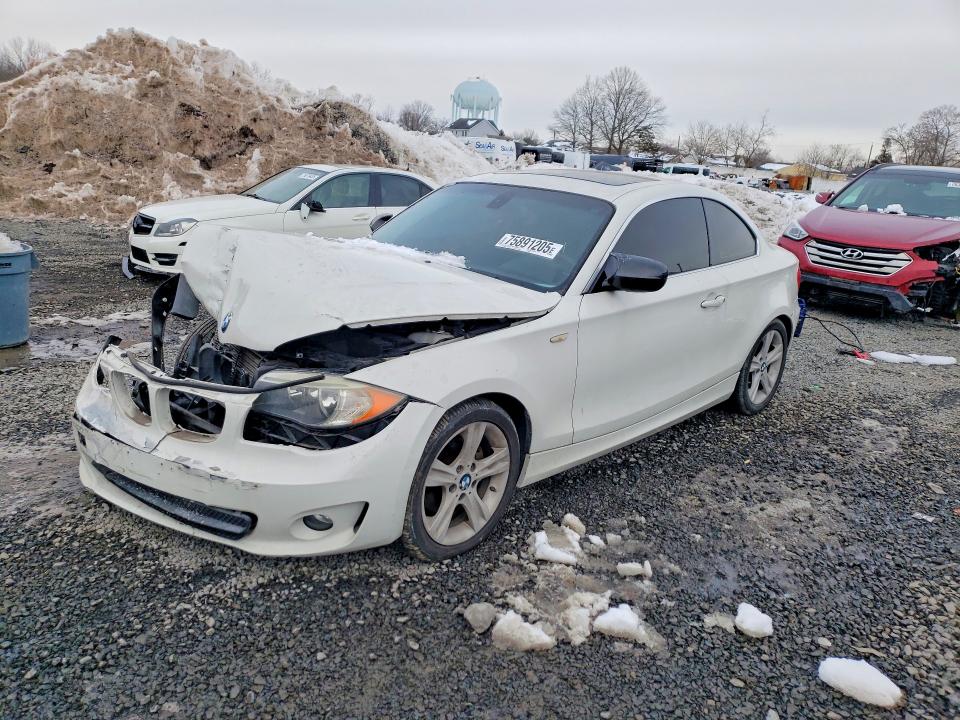 BMW 128 2012 مع رقم تعريف المركبة WBAUP9C5XCVL91865 - صورة من المزاد