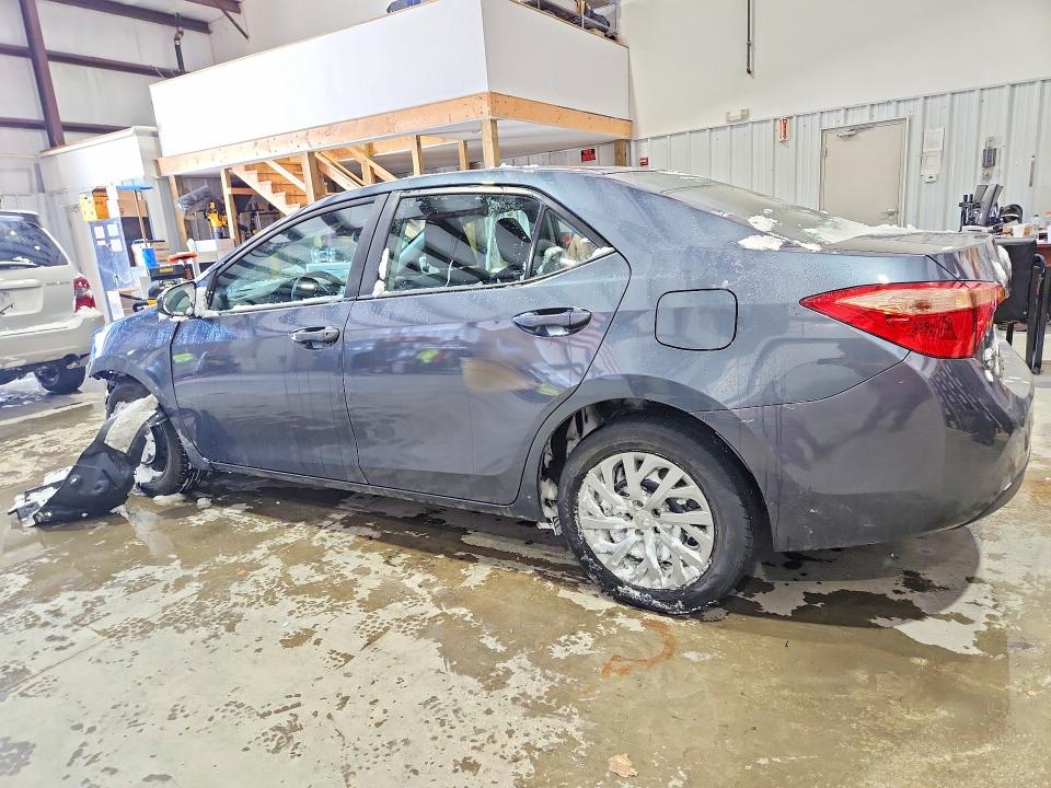 Photo 2 from auction – 2017 TOYOTA COROLLA with VIN 2T1BURHE5HC944363
