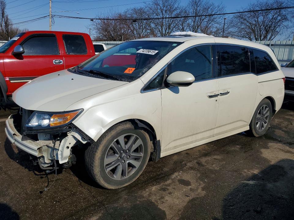 Photo 1 from auction – 2015 HONDA ODYSSEY TO with VIN 5FNRL5H97FB071902
