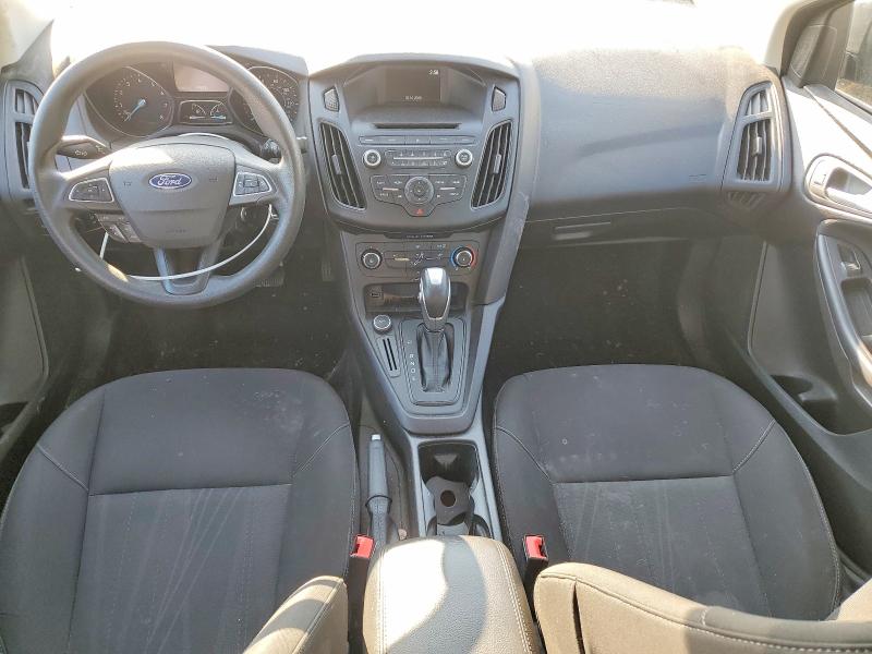 Photo 8 from auction – 2015 FORD FOCUS SE with VIN 1FADP3F24FL374146