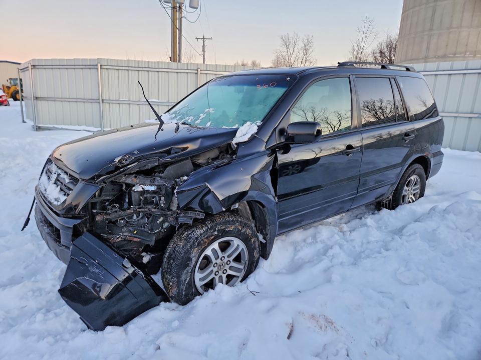 HONDA PILOT EXL 2005 с VIN 5FNYF18685B060195 - Фото с аукциона
