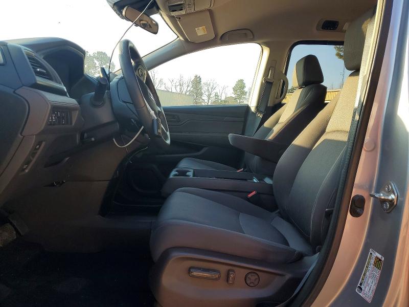 Photo 7 from auction – 2018 HONDA ODYSSEY with VIN 5FNRL6H5XJB095641