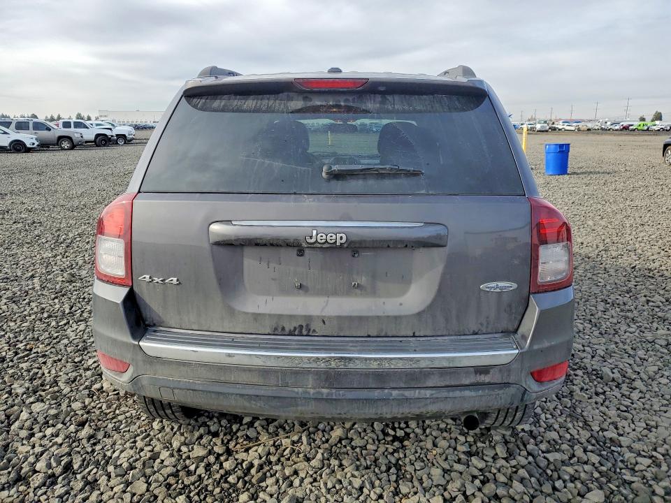 Photo 6 from auction – 2015 JEEP COMPASS LA with VIN 1C4NJDEB0FD189707