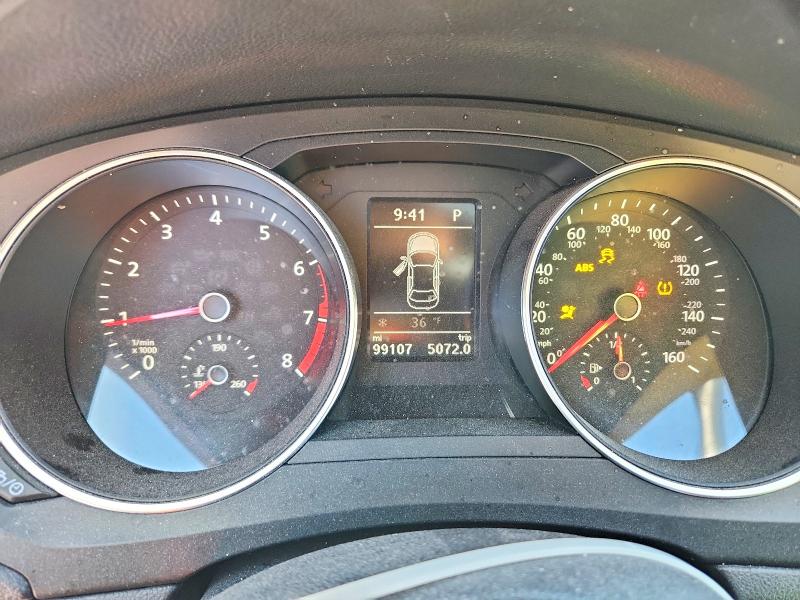 Photo 9 from auction – 2017 VOLKSWAGEN JETTA with VIN 3VWDB7AJ4HM217648