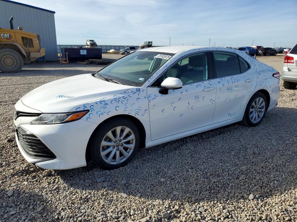 TOYOTA CAMRY LE 2020 with VIN 4T1C11AK4LU960303 - Photo from auction
