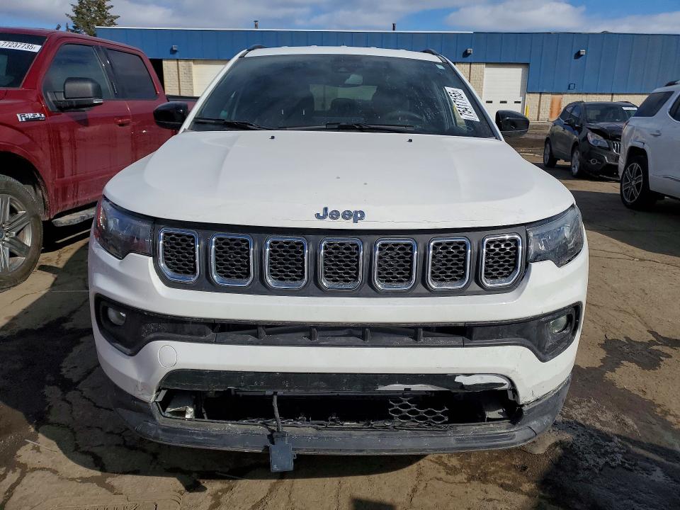 Photo 5 from auction – 2024 JEEP COMPASS with VIN 3C4NJDFN1RT577729
