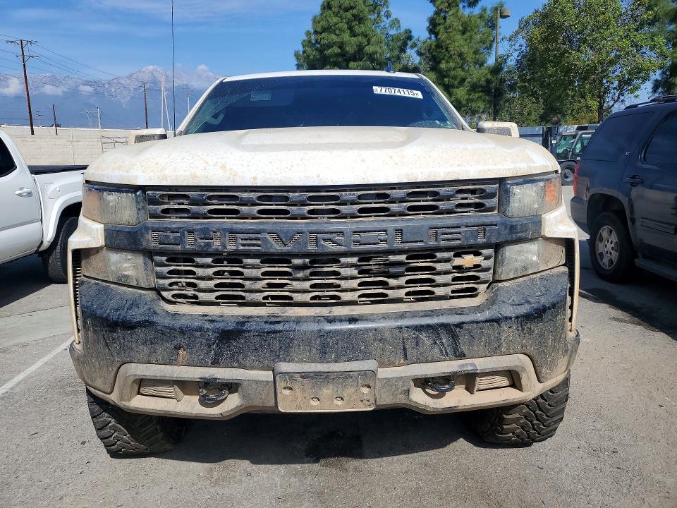 Photo 5 from auction – 2021 CHEVROLET SILVERADO with VIN 1GCUYAEF7MZ193553