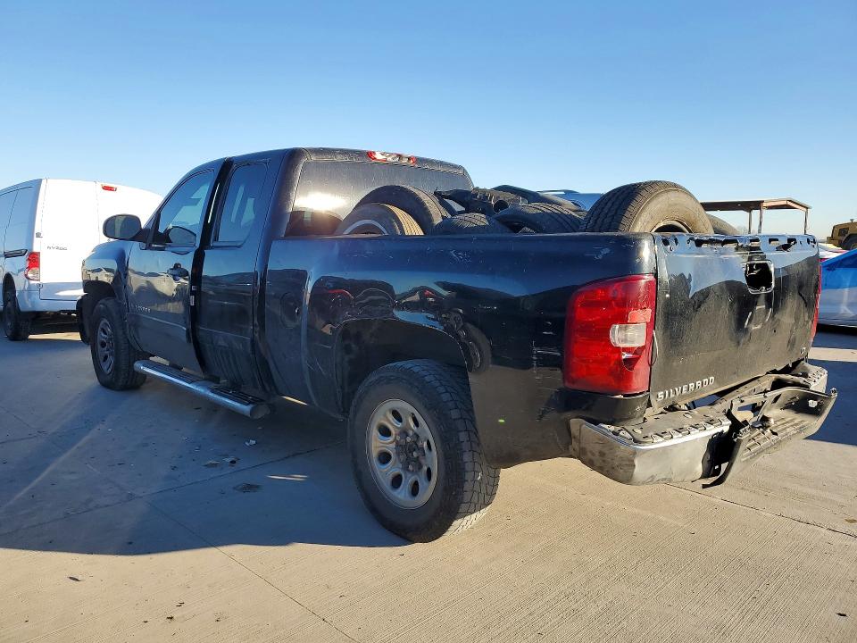Photo 2 from auction – 2008 CHEVROLET SILVERADO with VIN 2GCEC19C381117541