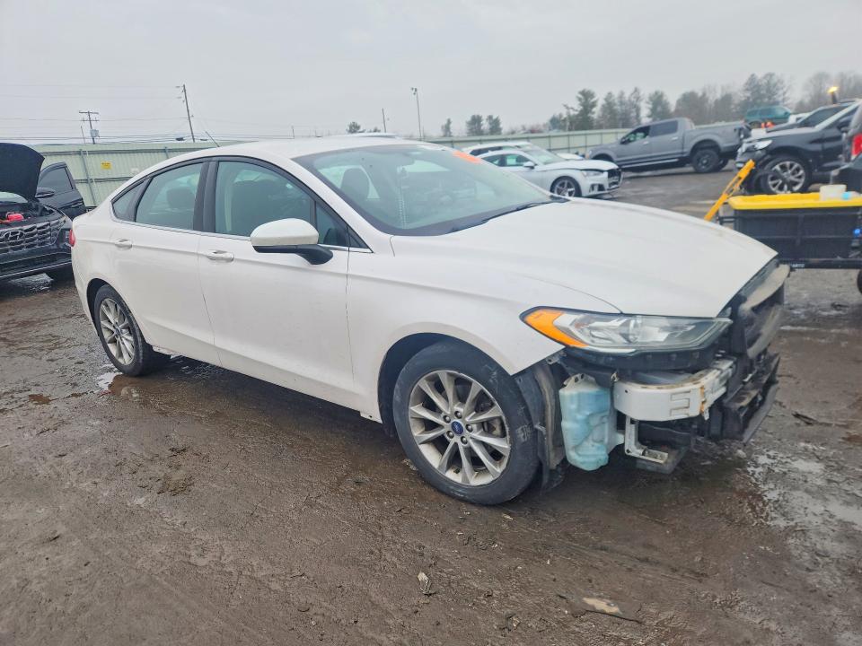 Photo 4 from auction – 2017 FORD FUSION with VIN 3FA6P0HD6HR312466