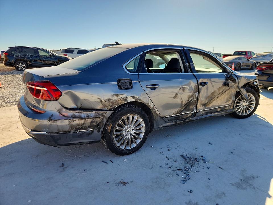 Photo 3 from auction – 2017 VOLKSWAGEN PASSAT with VIN 1VWBT7A39HC029635