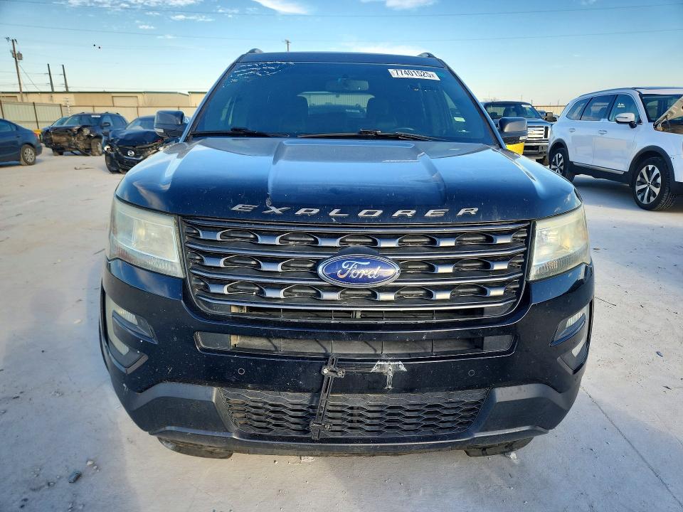 Photo 5 from auction – 2017 FORD EXPLORER with VIN 1FM5K7D81HGA55239