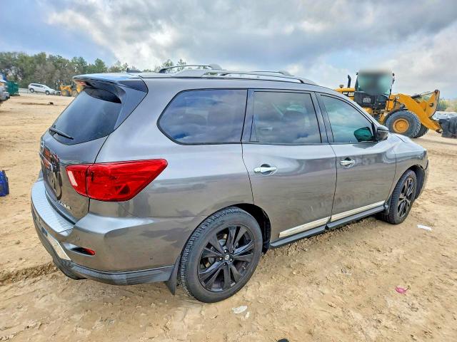 Photo 3 from auction – 2017 NISSAN PATHFINDER with VIN 5N1DR2MN8HC658888