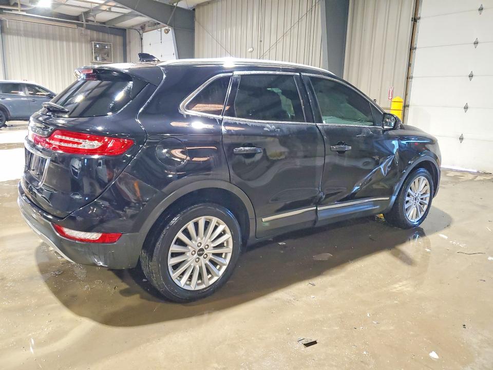 Фото 3 с аукциона – 2019 LINCOLN MKC с VIN 5LMCJ1D90KUL47650