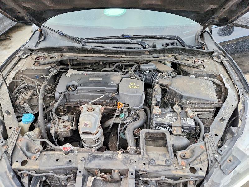Photo 11 from auction – 2016 HONDA ACCORD with VIN 1HGCR2F85GA028958