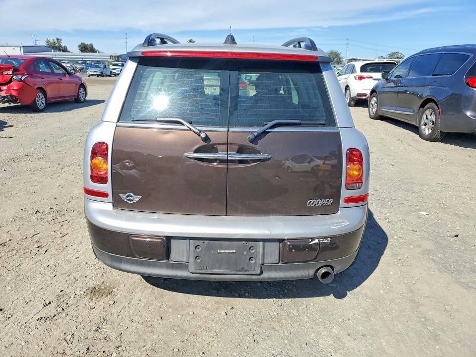 Photo 6 from auction – 2009 MINI COOPER with VIN WMWML33599TN69424