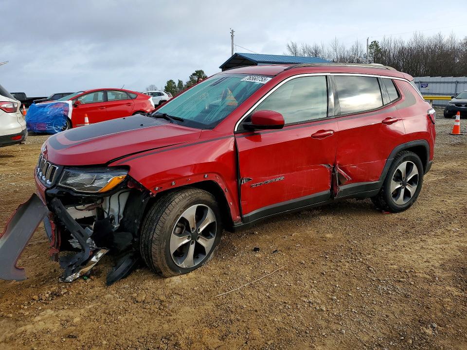 JEEP COMPASS 2018 with VIN 3C4NJCBB2JT186776 - Photo from auction