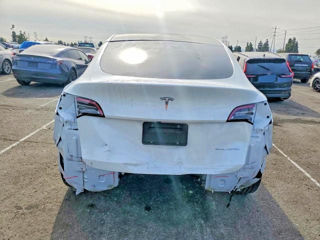 Photo 6 from auction – 2020 TESLA MODEL Y with VIN 5YJYGDEE3LF044798
