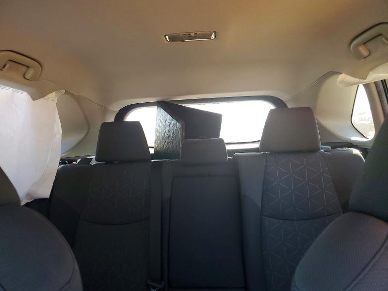 Photo 10 from auction – 2021 TOYOTA RAV4 with VIN 2T3W1RFV2MC099308