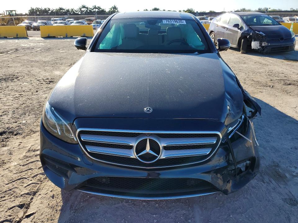 Photo 5 from auction – 2020 MERCEDES-BENZ E with VIN WDDZF8DBXLA710592