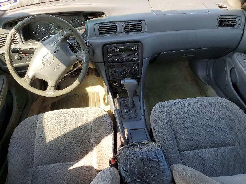 Photo 8 from auction – 2001 TOYOTA CAMRY with VIN 4T1BG22K31U806502