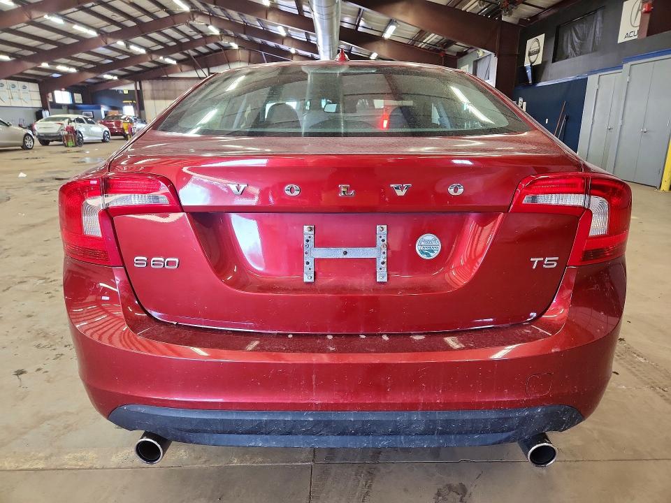 Photo 6 from auction – 2012 VOLVO S60 with VIN YV1622FS9C2045482