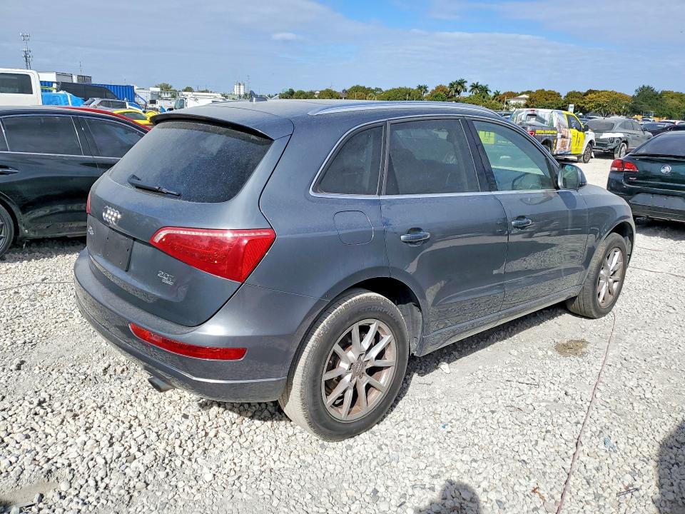Photo 3 from auction – 2012 AUDI Q5 with VIN WA1LFAFP0CA038634